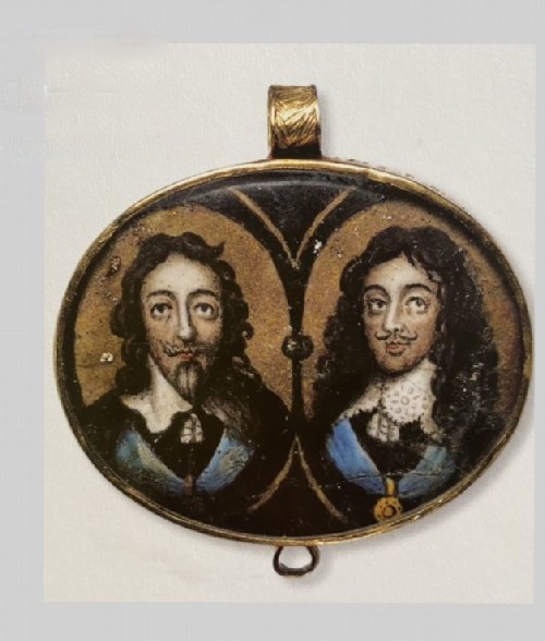 Royalist pendant in honor of Charles I and Charles II with two vertical ribbon loops for wearing