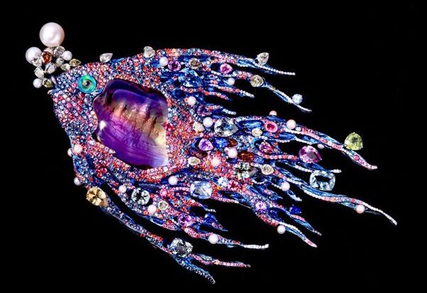 Brooch-fish with pearls