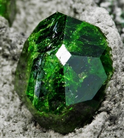 Ural emerald demantoid