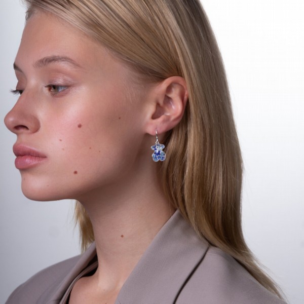 Alma Rusa earrings in silver with mother-of-pearl, 10 950 rub.