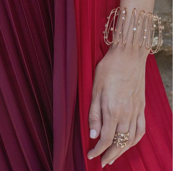 Elegance made essential
