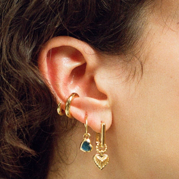 Set of earrings for one ear