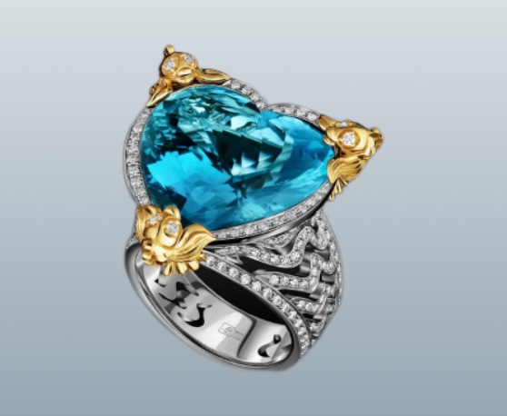 Bagiryan Heart of the ocean ring in 18k white gold with London blue topaz and diamonds.