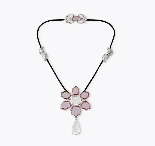 Floral pendant with six early Mughal spinels and two Golconda diamonds.