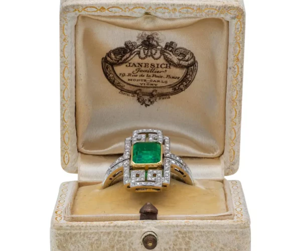 Art Deco Emerald and Diamond Plaque Ring.