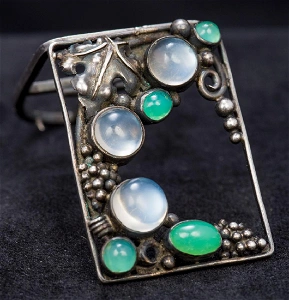An Arts & Crafts Unmarked Silver Moonstone.