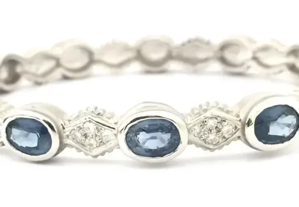 Doris Panos Blue Sapphire and Diamonds Ladies Bangle.