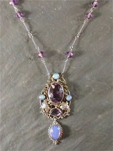 Pendant Necklace Attr.