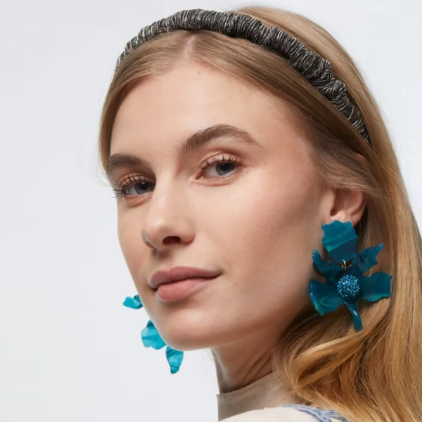 DEEP WATER CRYSTAL LILY EARRINGS.