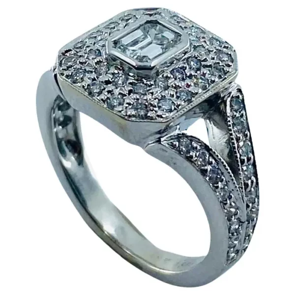 Kwiat Diamond Ring 18k White Gold.