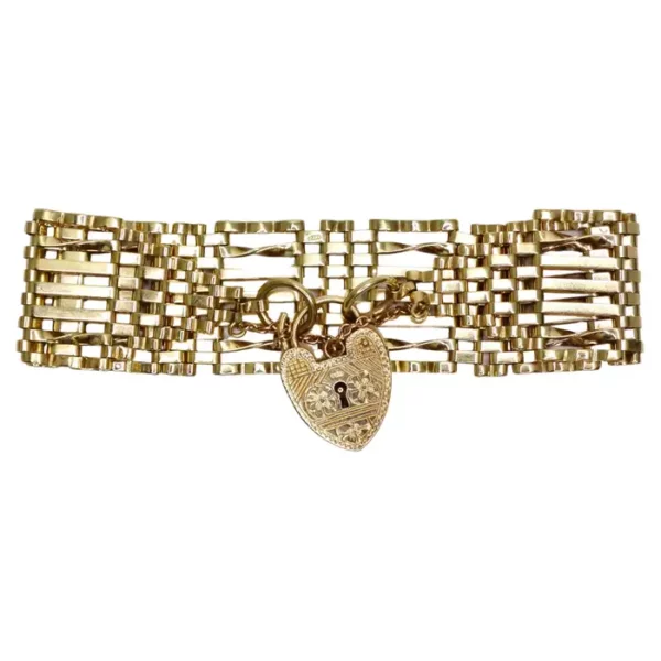 9ct Gold Antique Victorian Heart Padlock Bracelet.