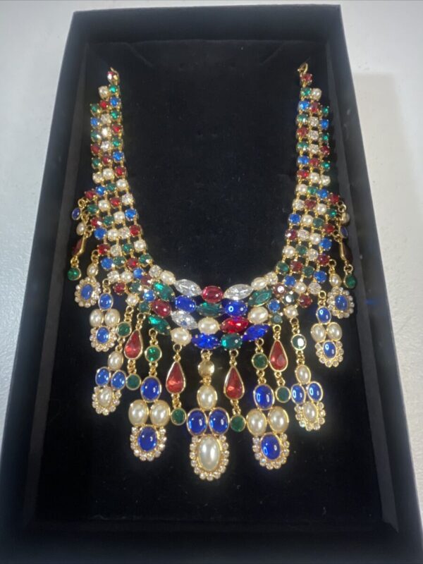 ARNOLD SCAASI GOLD TONE MULTI COLORED RHINESTONE & IMITATION PEARL BIB NECKLACE.