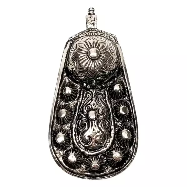 Accessocraft Silver Tone Pendant.