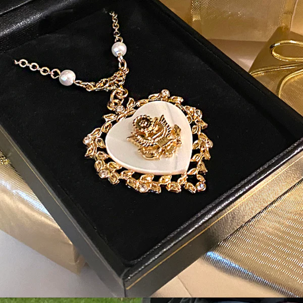 This is such a special necklace combining love, beauty and patriotism. A perfect gift for all occasions.