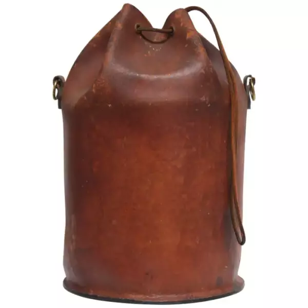 1940s Leather Equestrian 'Feed Bag' by Enid Collins. 1940s Leather Equestrian 'Feed Bag' by Enid Collins.