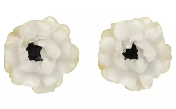Cilea Paris White Rose Resin Clip Earrings.