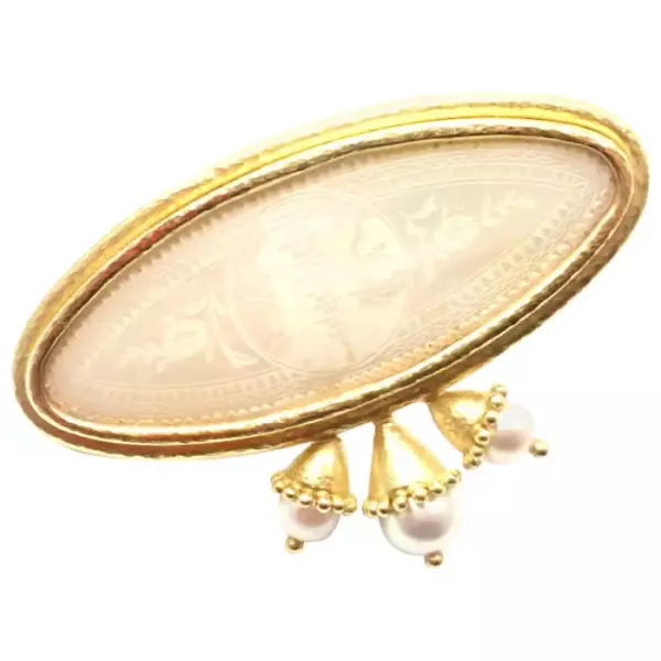 Elizabeth Locke Mother of Pearl & Cultured Pearl Hammered Yellow Gold Brooch Pin.