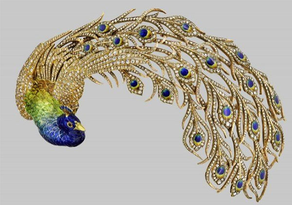 An aigrette brooch in the shape of a peacock is one of the decorations at the exhibition of Indian jewelry in the Moscow Kremlin, 2014.