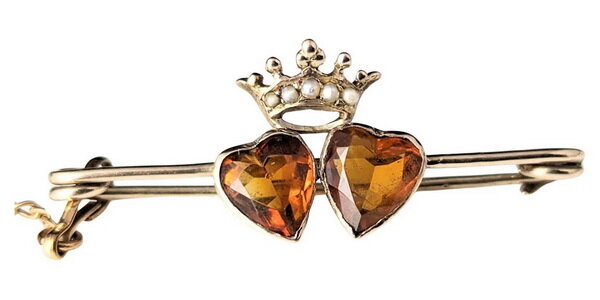 Luckenbooth brooch in gold with citrines and pearls, circa 1900. Luckenbooth brooch in gold with citrines and pearls, circa 1900.