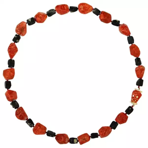 Red Sponge Coral and Pyrite Beads Strand with Diamond 18 Karat Clasp.