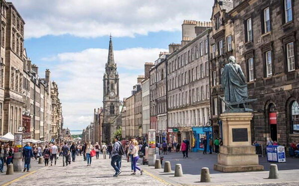 Royal Mile, Edinburgh. Royal Mile, Edinburgh.