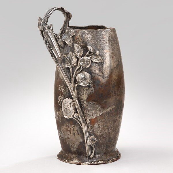 Senecon vase in patinated copper and silver with a grasshopper, Henri Husson, circa 1900.