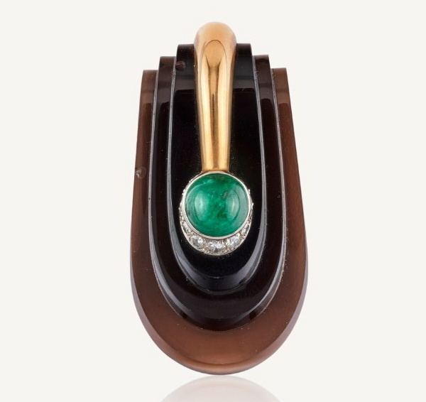 Art Deco brooch in smoky quartz with emerald and diamonds, Mauboussin, circa 1930.