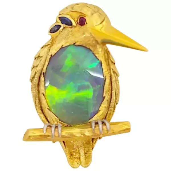 18 Karat Yellow Gold King Puffin Brooch with 12.44 Carat Black Opal Center. 18 Karat Yellow Gold King Puffin Brooch with 12.44 Carat Black Opal Center.