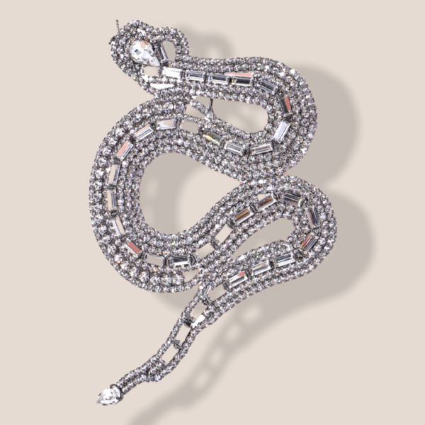 An absolutely beautiful costume brooch pin from 2022 Collection.