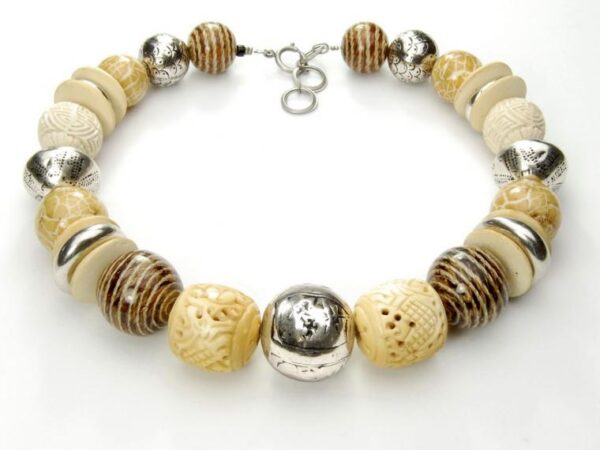 Bracelet made of wood and stone.