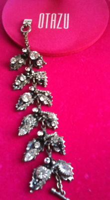 RODRIGO OTAZU Crystal & Rhinestone bracelet. RODRIGO OTAZU Crystal & Rhinestone bracelet.
