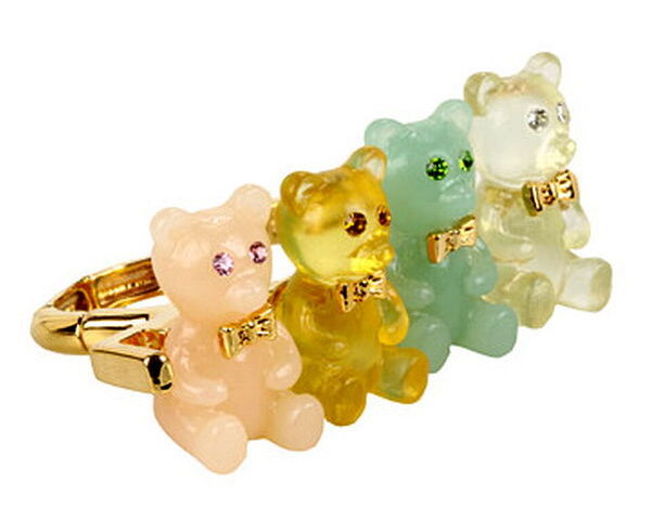 Ring with four multi colored bears.