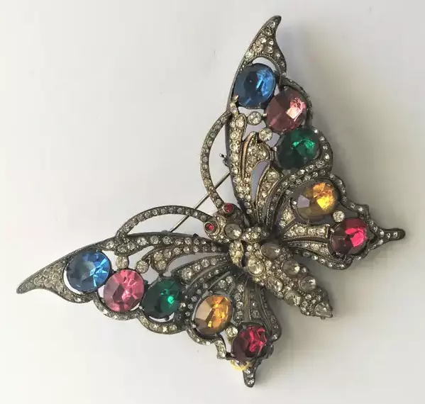STARET BUTTERLY brooch gorgeous rhinestone decoration 1940s USA.