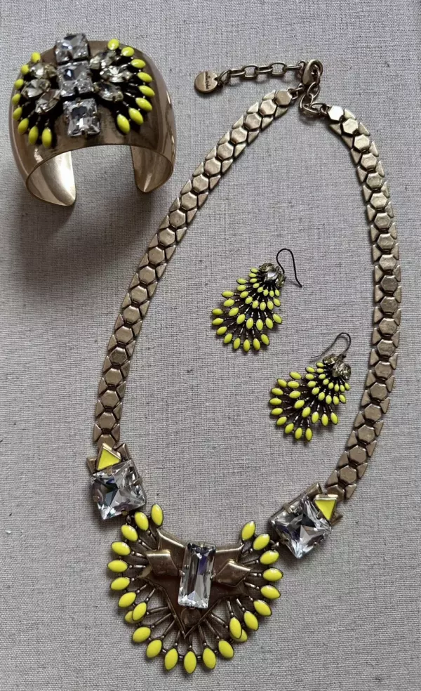 STELLA & DOT Signature Set Collier, Armreif, Ohrringe, Modeschmuck 349,00.