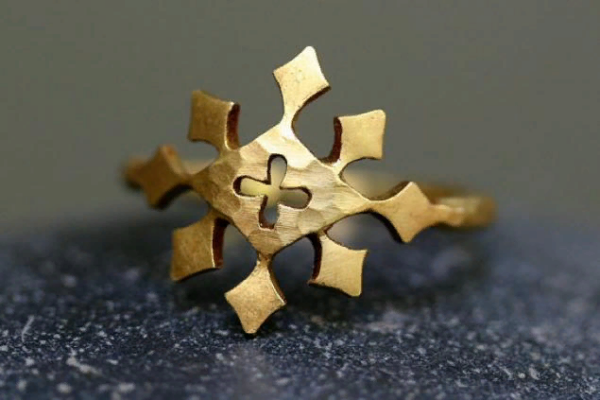 Snow White ring in hammered 22k gold. Simple yet bold, just like the heroine.