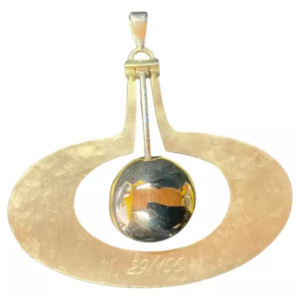 18 Karat Gold Tapio Wirkkala Pear Rare Pendant.