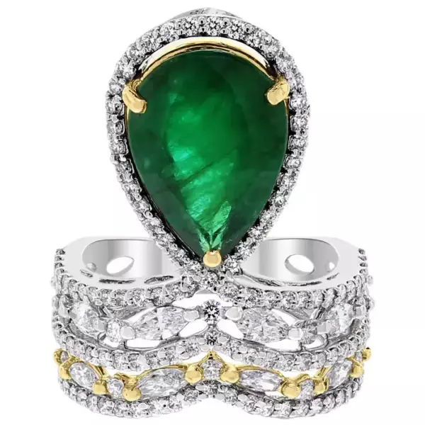 Beauvince Danya Ring (6.83 cts Emerald & Diamonds) in Gold.