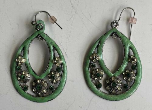 GREEN FLORAL RHINESTONE HOOK EARRINGS. GREEN FLORAL RHINESTONE HOOK EARRINGS.