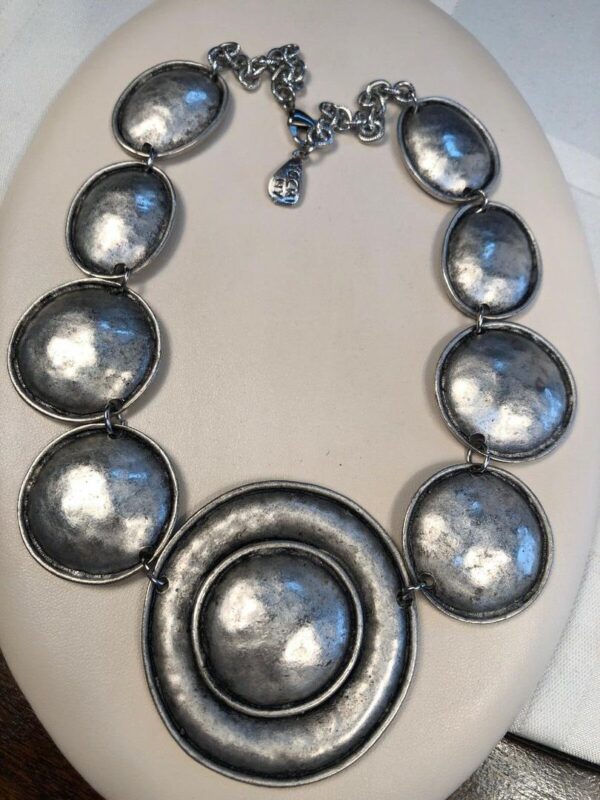 Silver necklace with circles. Silver necklace with circles.