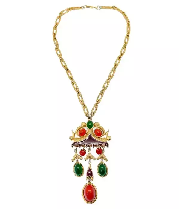 Vintage Tancer & II Asian Inspired Necklace.